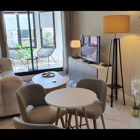 Beautiful Apartment Design Next To The Sea Антіб Екстер'єр фото