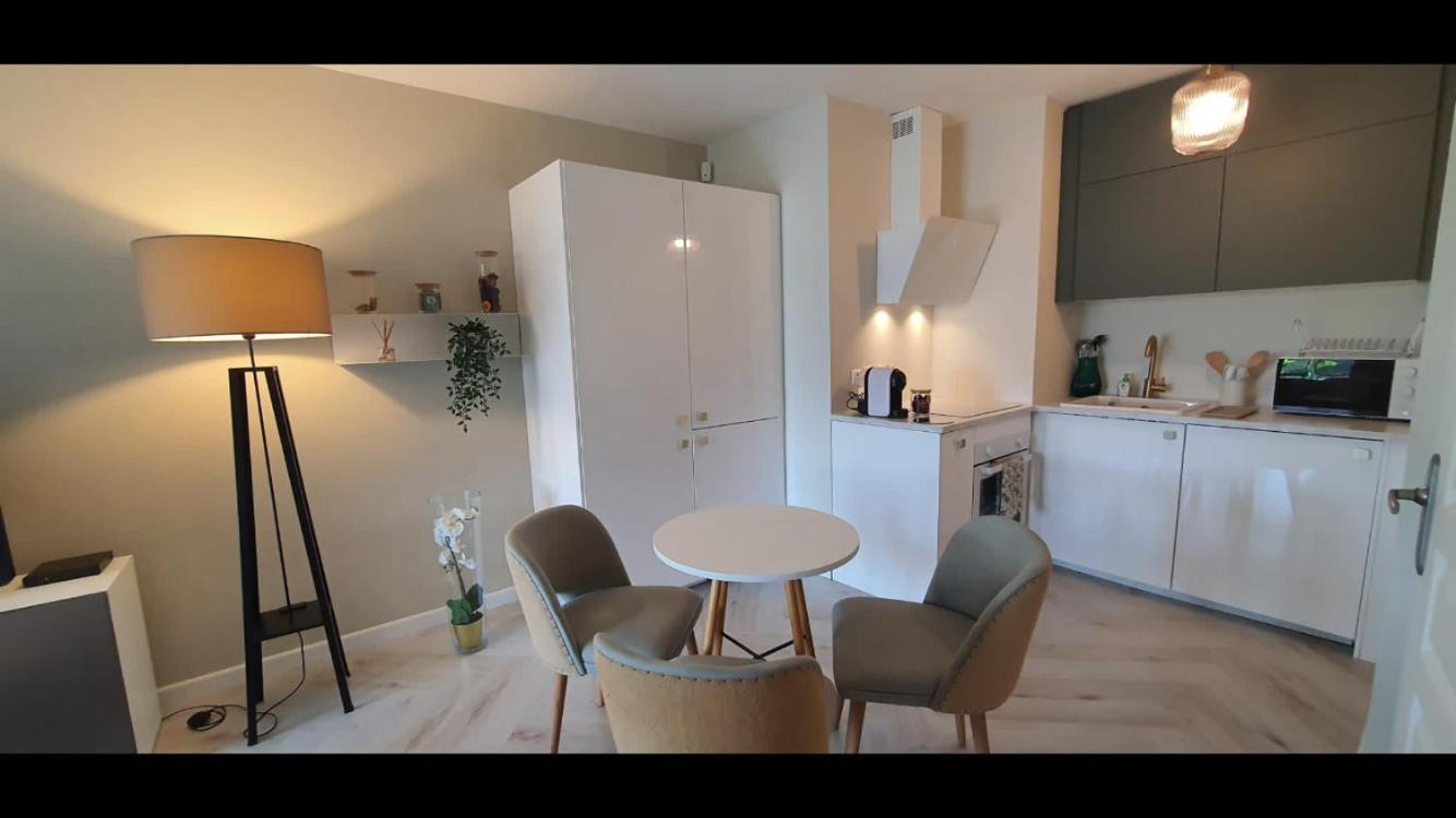 Beautiful Apartment Design Next To The Sea Антіб Екстер'єр фото